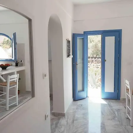 Villa Nidito Santorini Vlychada